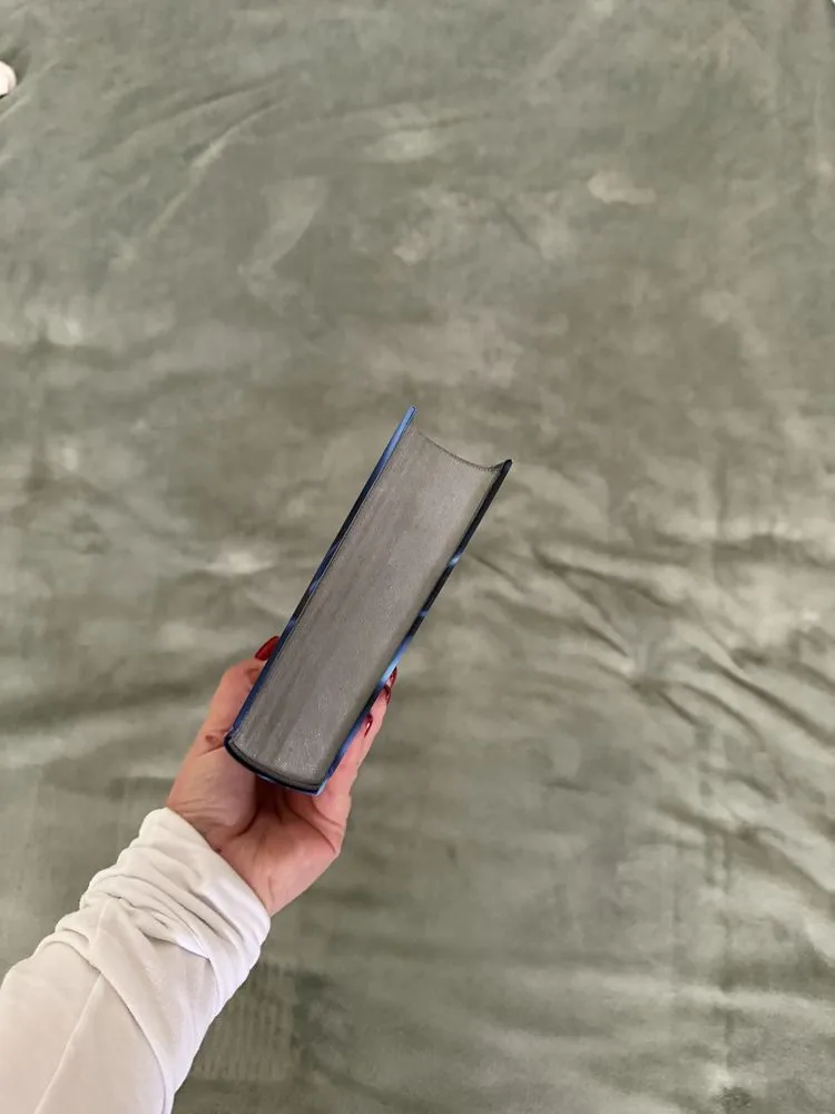 Фото 2 книги «Ті, що лишають сліди», Київ (2 з 5)