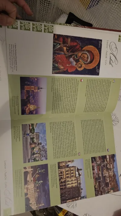 Фото 2 книги «Галичина. Земля Львівська. Чотирма мовами», Київ (2 з 4)